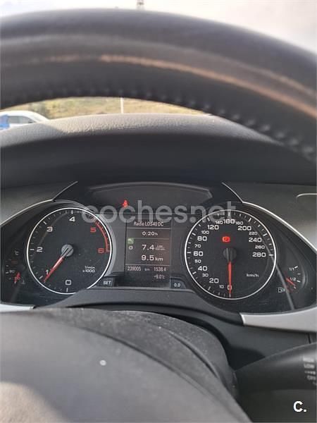 Usado Audi A4 136 CV (100 kW) 2010 Blanco Berlina