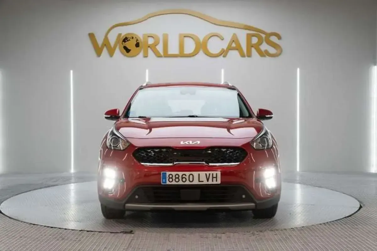 Usado Kia Niro 141 CV (103 kW) 2021 Rojo SUV