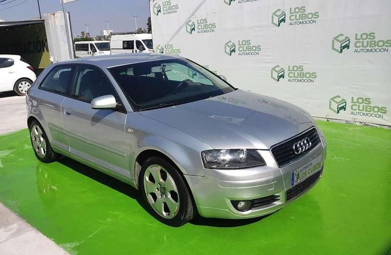 Gris Usado 2003 Audi A3 Ambition Utilitario | 3690 € (Precio justo) - Imagen 1/4