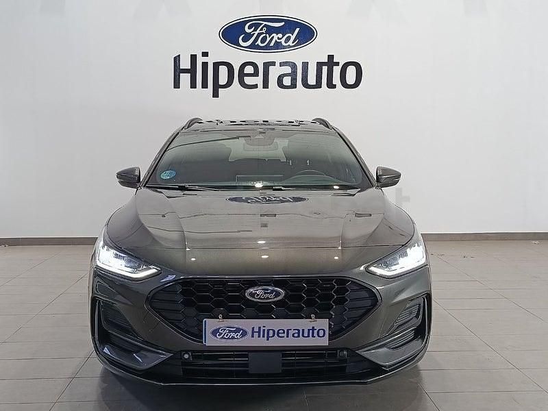 Usado Ford Focus ST-Line 155 CV (114 kW) 2024 Gris / plata Familiar
