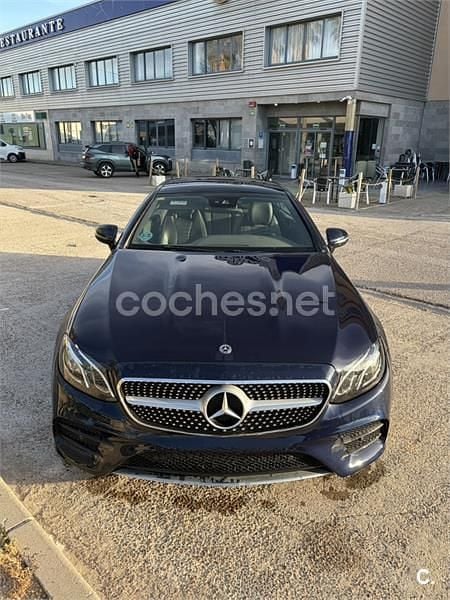 Usado Mercedes E220 194 CV (142 kW) 2018 Azul Coupe