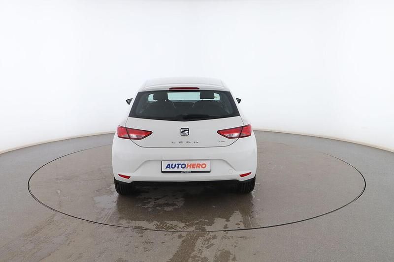 Usado Seat Leon I-Tech 105 CV (77 kW) 2015 Blanco Utilitario