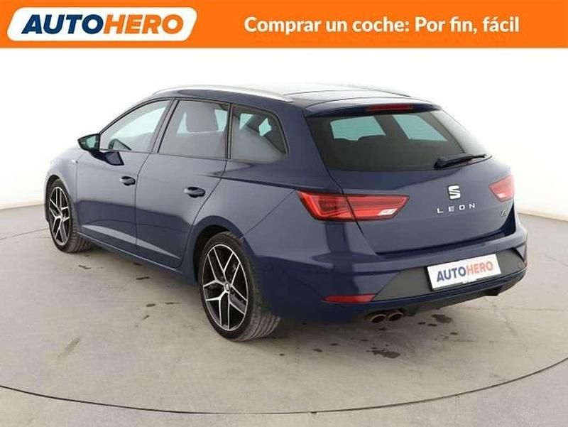Usado Seat Leon FR 190 CV (139 kW) 2019 Azul Familiar