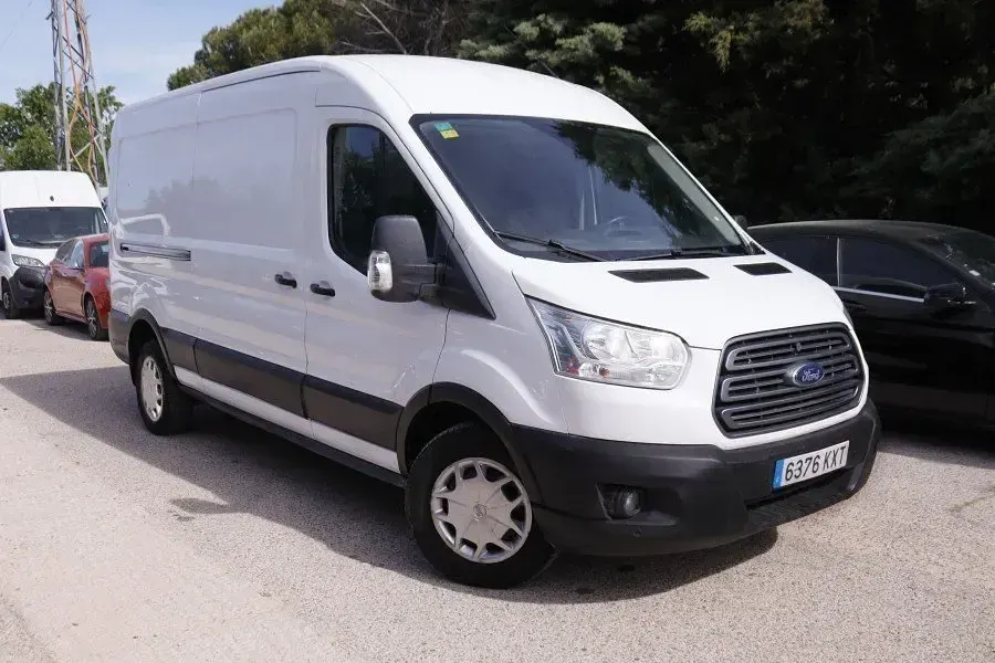Usado Ford Transit Trend 130 CV (95 kW) 2019 Blanco Van