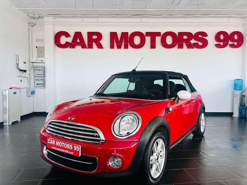 Usado Mini Cooper D 116 CV (85 kW) 2014 Rojo Utilitario
