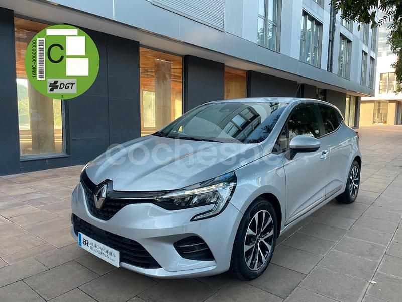 Gris / plata Usado 2021 Renault Clio V Intens Berlina | 13.850 € (Precio justo) - Imagen 1/4