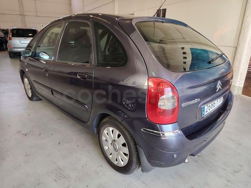 Usado Citroën Xsara Picasso 110 CV (80 kW) 2007 Gris / plata Monovolumen