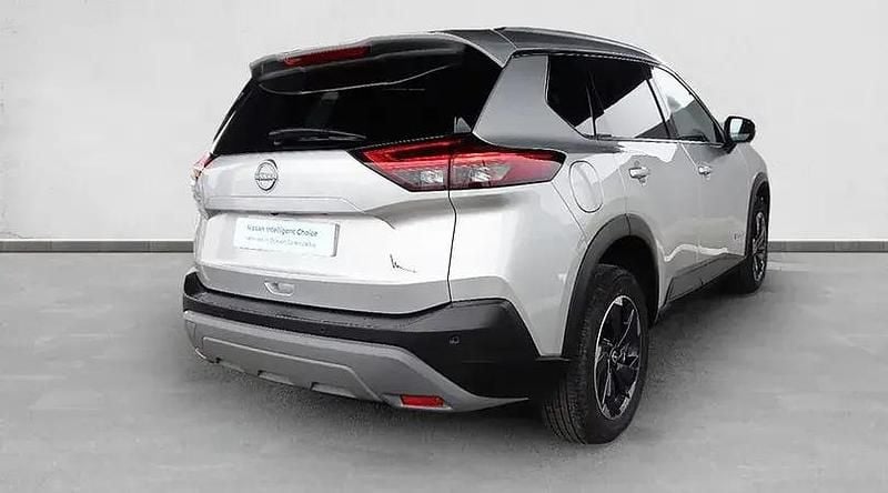 Usado Nissan X-Trail N-Connecta 204 CV (150 kW) 2025 Plata SUV