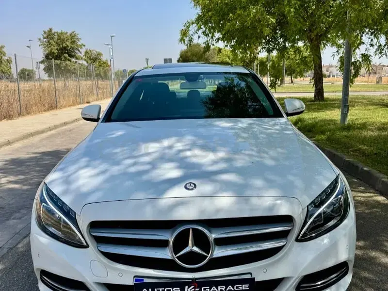 Usado Mercedes C220 Avantgarde 170 CV (125 kW) 2016 Blanco Berlina