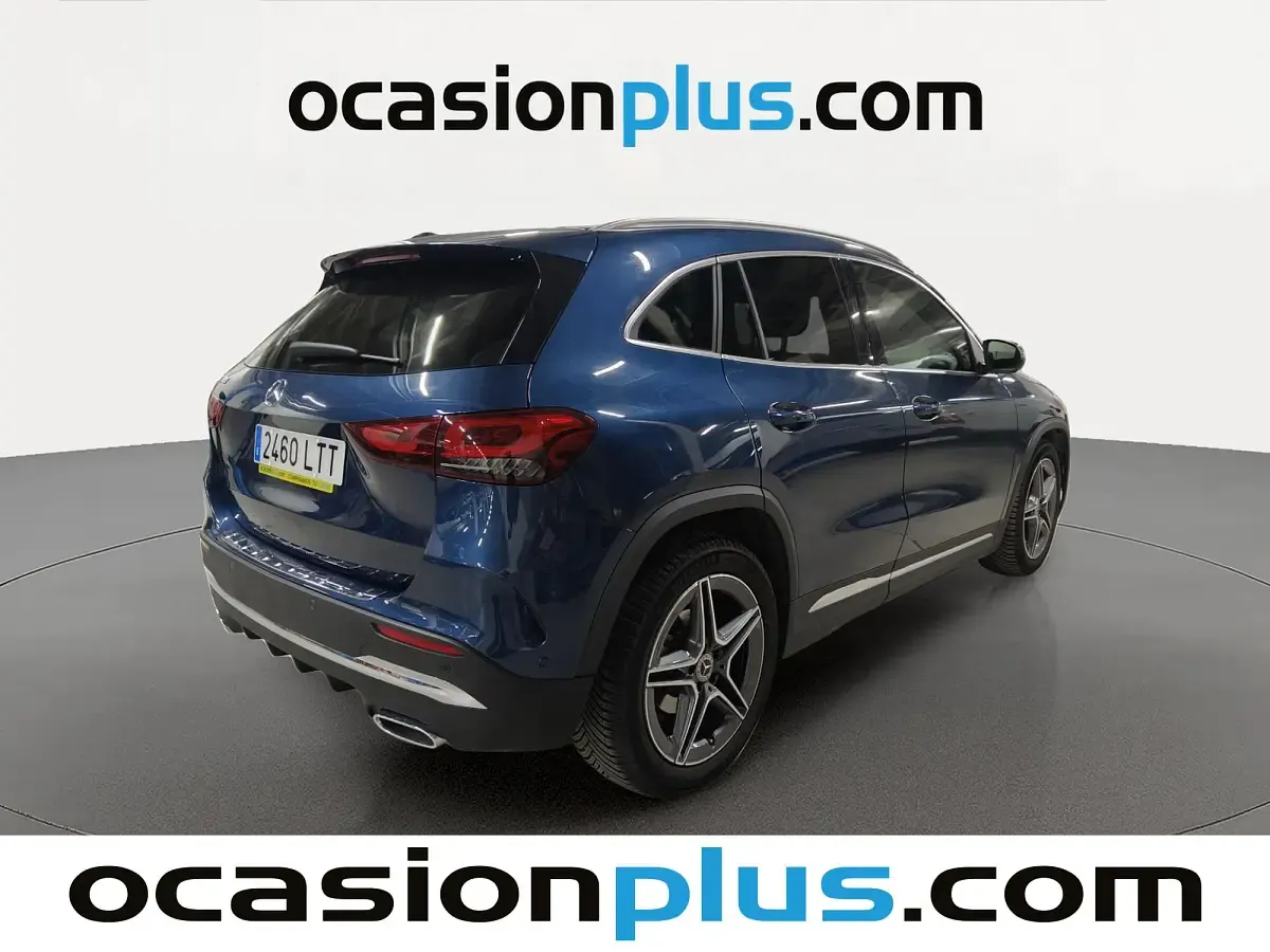 Usado Mercedes GLA180 AMG 136 CV (100 kW) 2021 Azul SUV