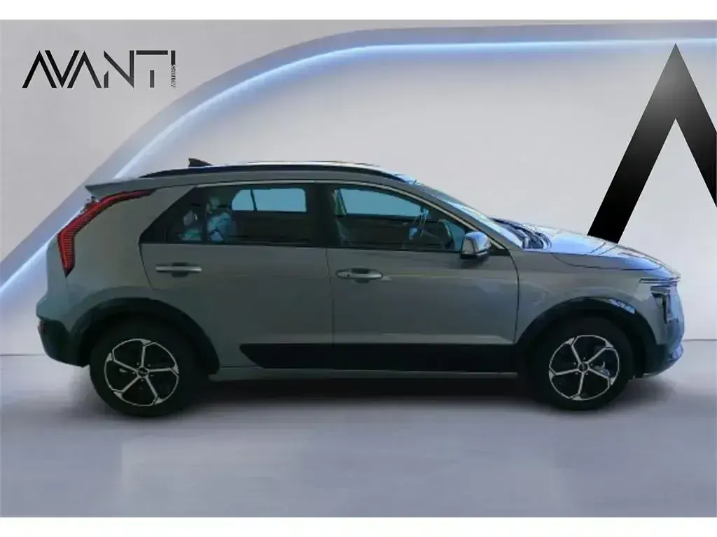 Usado Kia Niro 183 CV (134 kW) 2024 Gris SUV