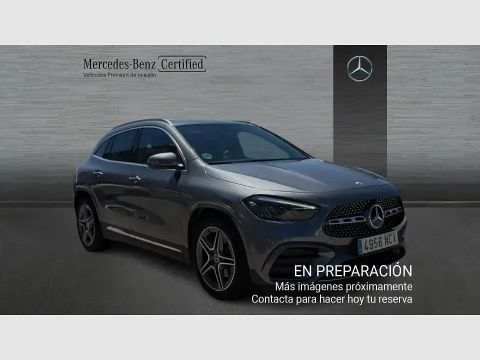 Usado Mercedes GLA200 150 CV (110 kW) 2025 Gris / plata SUV