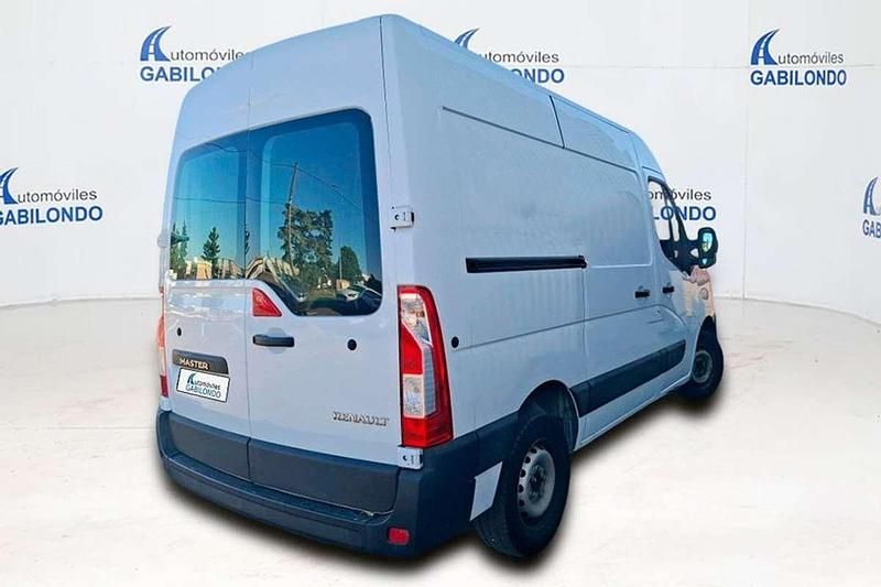 Usado Renault Master 135 CV (99 kW) 2021 Blanco Monovolumen
