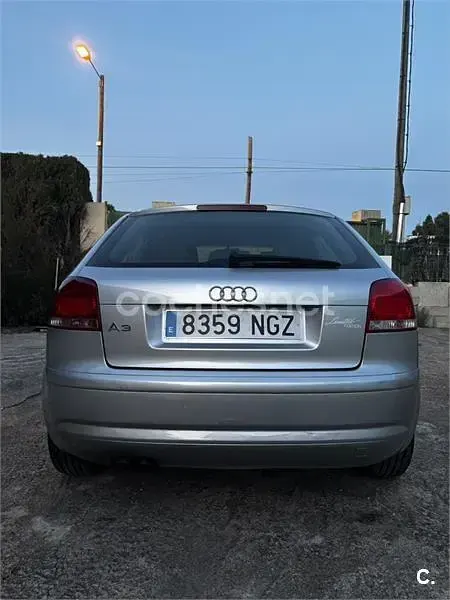 Usado Audi A3 Ambition 140 CV (102 kW) 2007 Gris / plata Utilitario