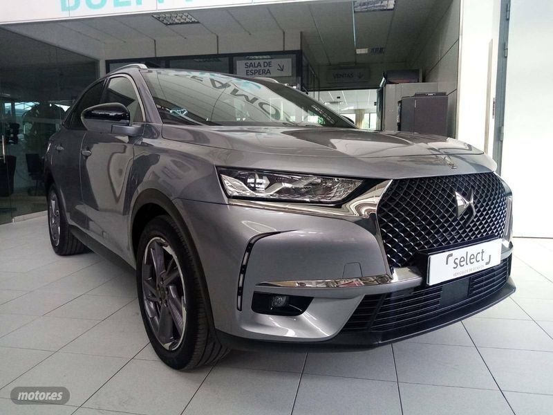 Gris Usado 2020 DS Automobiles DS7 Crossback Be Chic SUV | 28.700 € - Imagen 1/4