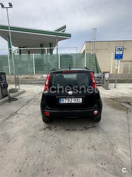 Usado Fiat Panda Lounge 69 CV (50 kW) 2014 Negro Utilitario