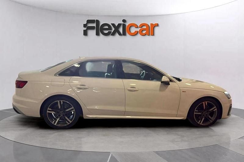 Usado Audi A4 Advanced Plus 165 CV (121 kW) 2023 Blanco Berlina