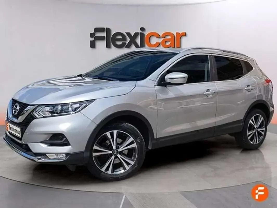 Usado Nissan Qashqai Acenta 140 CV (102 kW) 2019 Gris SUV
