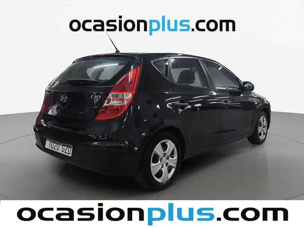 Usado Hyundai i30 Classic 109 CV (80 kW) 2010 Negro Utilitario