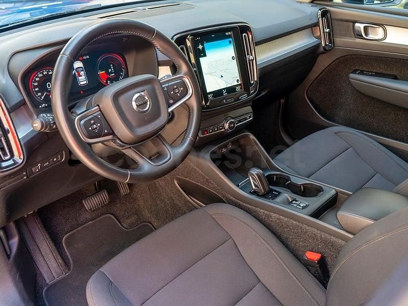 Usado Volvo XC40 Inscription 262 CV (192 kW) 2021 Azul SUV