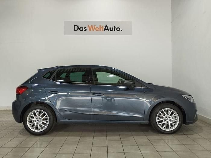 Usado Seat Ibiza 115 CV (84 kW) 2025 Gris Berlina