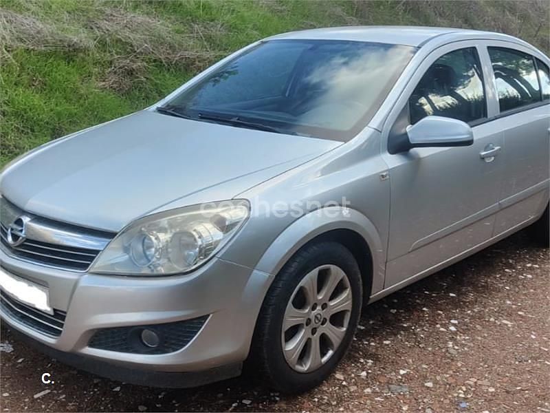 Gris / plata Usado 2008 Opel Astra Enjoy Berlina | 1500 € (Super precio) - Imagen 1/4
