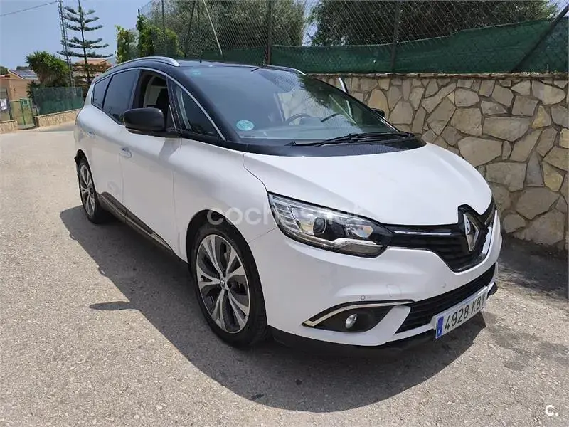 Usado Renault Grand Scénic IV Edition One 130 CV (95 kW) 2017 Blanco Monovolumen