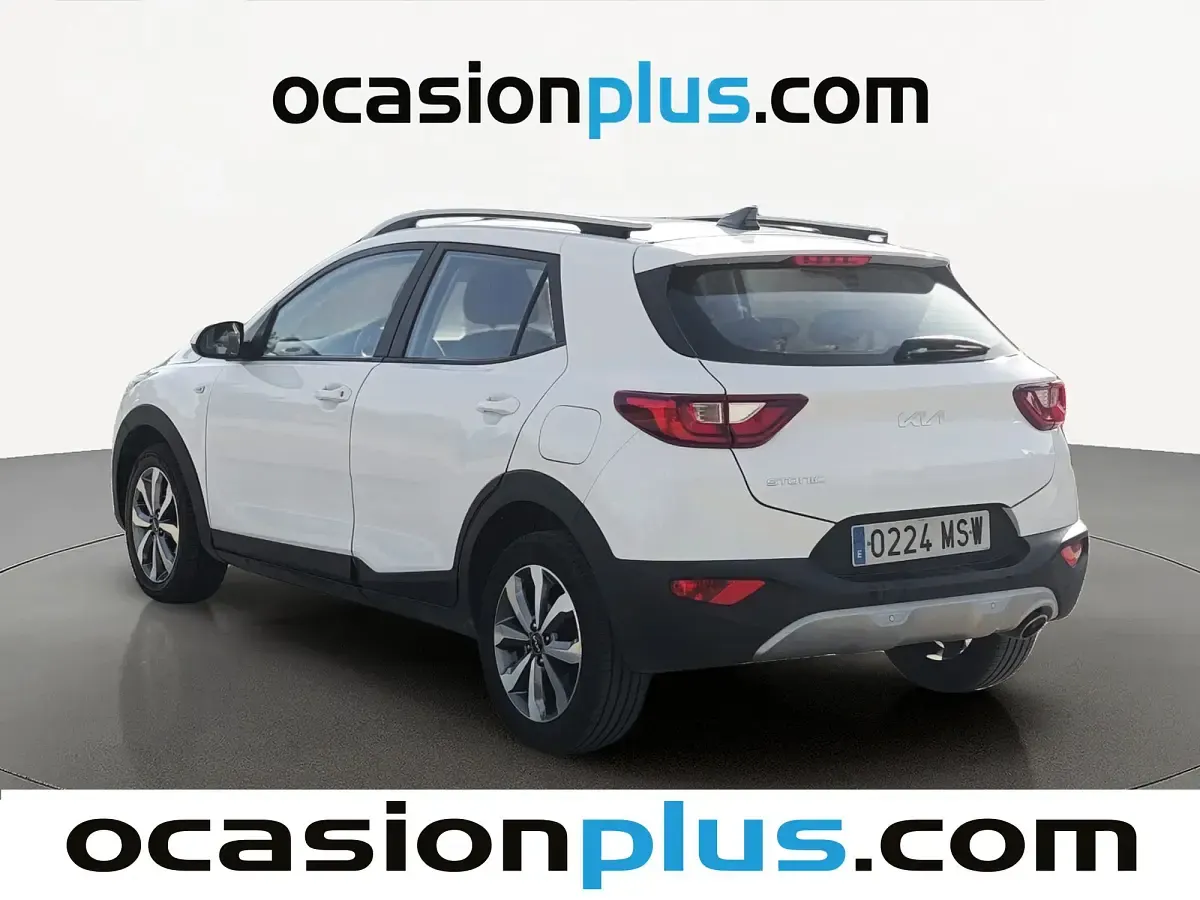 Usado Kia Stonic 101 CV (74 kW) 2024 Blanco SUV