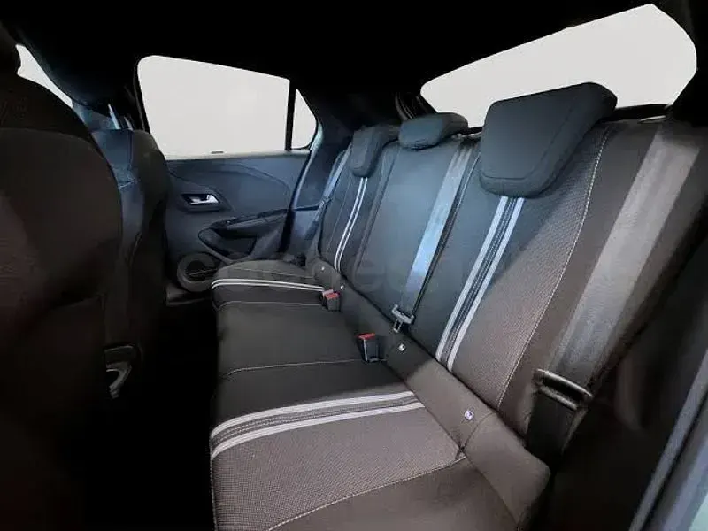 Nuevo Opel Corsa 100 CV (73 kW) 2025 Verde Utilitario
