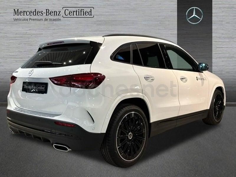 Usado Mercedes GLA200 AMG line 150 CV (110 kW) 2024 Blanco polar SUV