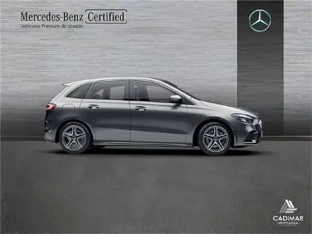 Usado Mercedes B250e 218 CV (160 kW) 2021 Gris montaña Utilitario