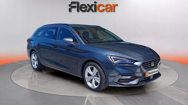 Usado Seat Leon FR 151 CV (111 kW) 2024 Gris Familiar