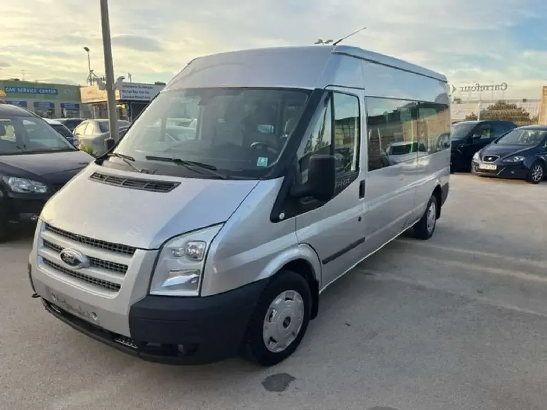 Usado Ford Transit 140 CV (102 kW) 2012 Plateado Van