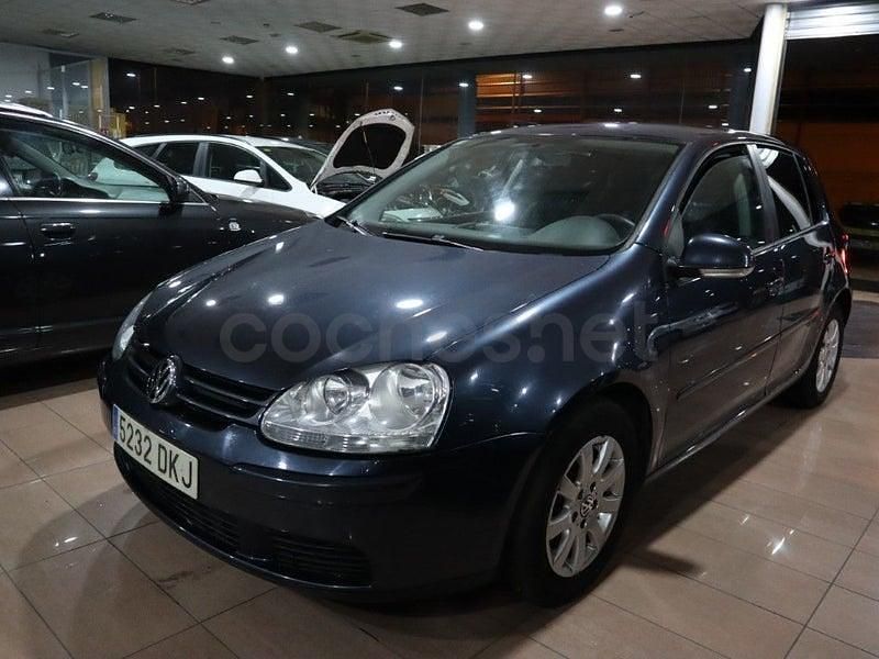 Usado VW Golf IV Conceptline 90 CV (66 kW) 2006 Gris / plata Berlina