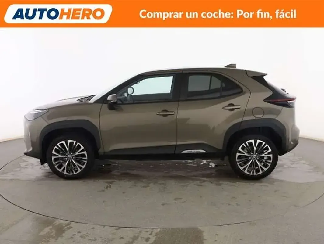 Begagnad Toyota Yaris Cross Style 120 HK (88 kW) 2022 Grön SUV