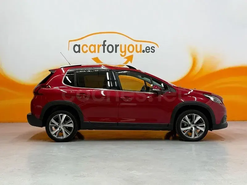 Usado Peugeot 2008 Allure 130 CV (95 kW) 2016 Rojo SUV