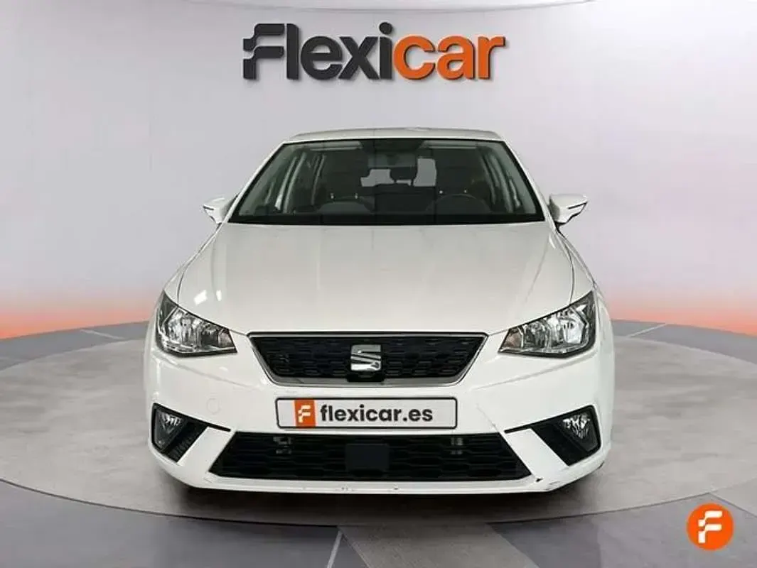 Usado Seat Ibiza Reference 95 CV (69 kW) 2017 Blanco Utilitario