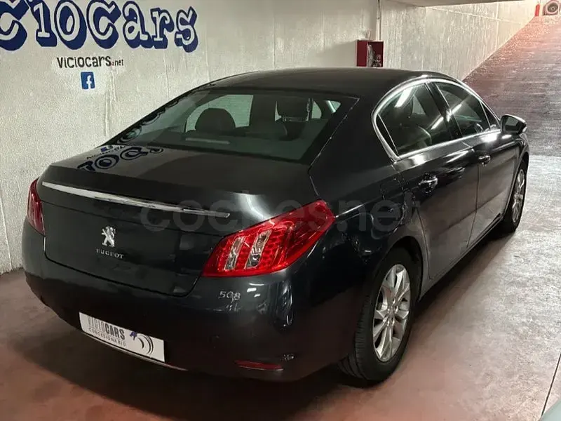 Usado Peugeot 508 Active 156 CV (114 kW) 2011 Gris / plata Berlina