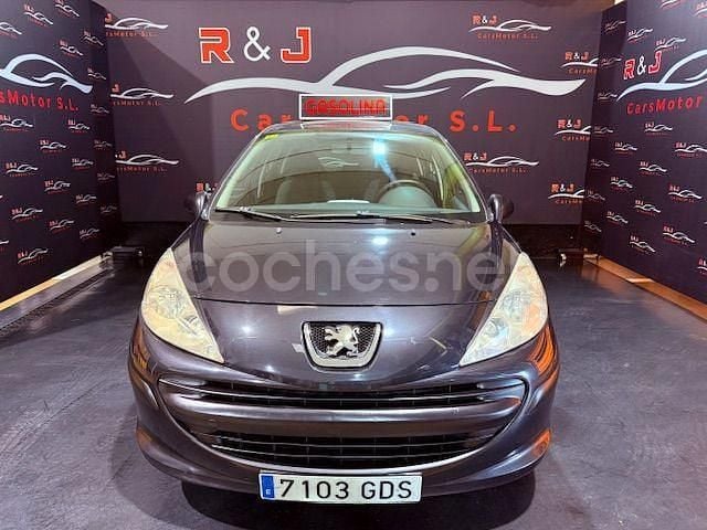 Usado Peugeot 207 75 CV (55 kW) 2008 Negro Berlina