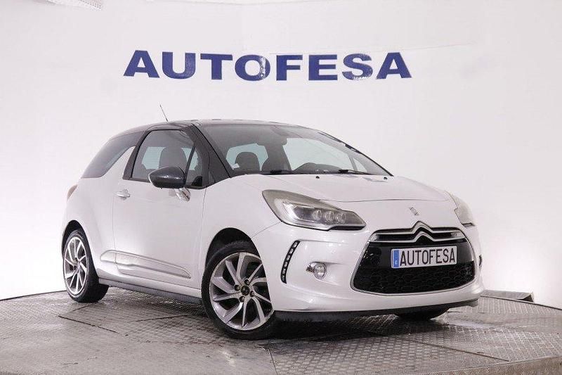 Usado DS Automobiles DS3 So Chic 110 CV (80 kW) 2015 Blanco Utilitario