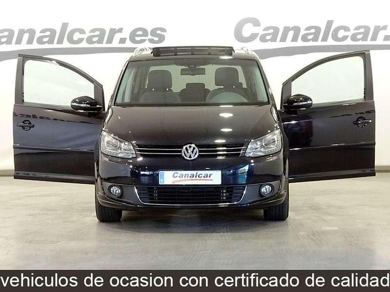 Usado VW Touran Advance 140 CV (102 kW) 2014 Negro Monovolumen