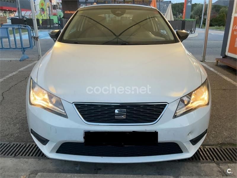 Usado Seat Leon CONNECT 125 CV (91 kW) 2016 Blanco Berlina