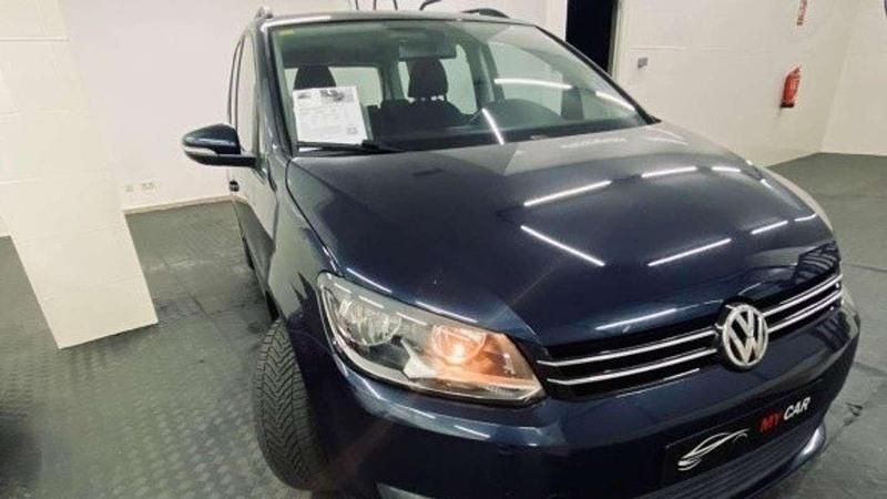 Azul Usado 2014 VW Touran Advance Monovolumen | 9990 € (Precio justo) - Imagen 1/4