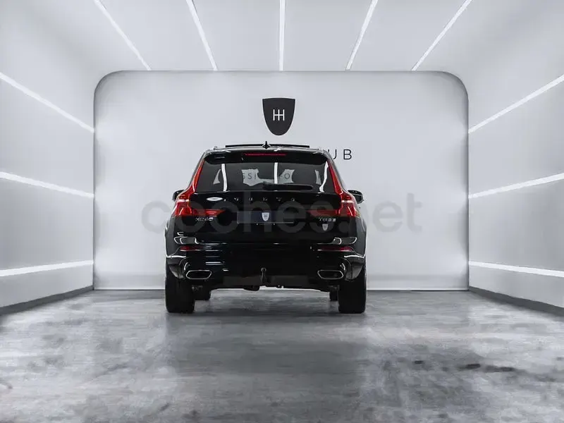 Usado Volvo XC60 R-Design 390 CV (286 kW) 2018 Negro SUV