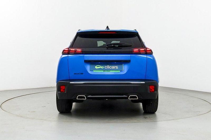 Usado Peugeot 2008 Allure 130 CV (95 kW) 2024 Azul SUV