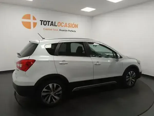 Begagnad Suzuki SX4 S-Cross GL 111 HK (81 kW) 2019 Vit SUV