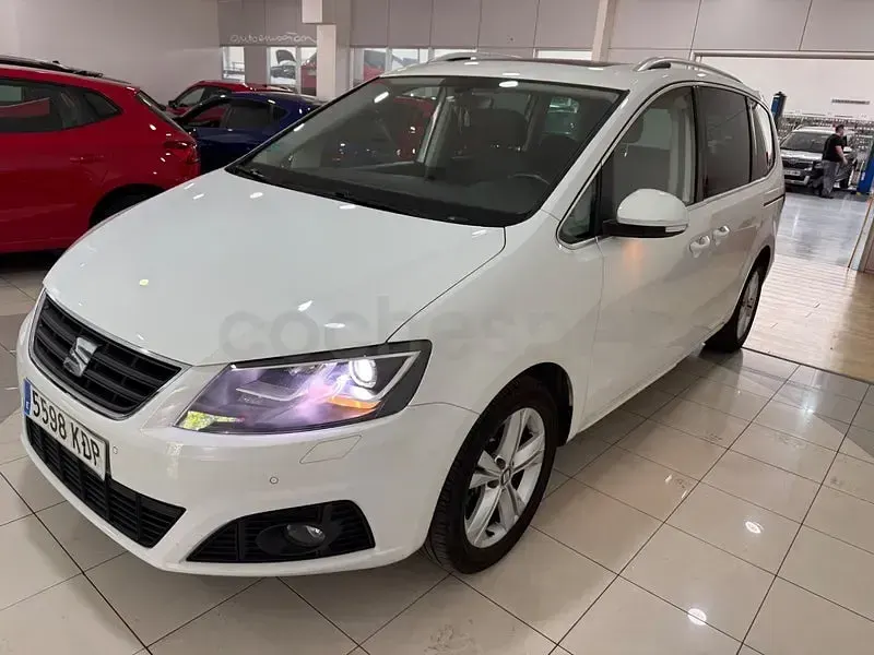 Usado Seat Alhambra Style 184 CV (135 kW) 2017 Blanco Monovolumen
