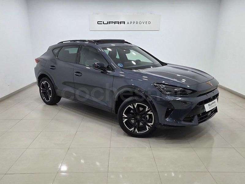 Usado Cupra Formentor 150 CV (110 kW) 2025 Gris / plata SUV