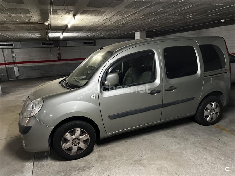 Gris / plata Usado 2010 Renault Kangoo Expression Monovolumen | 6100 € (Super precio) - Imagen 1/4