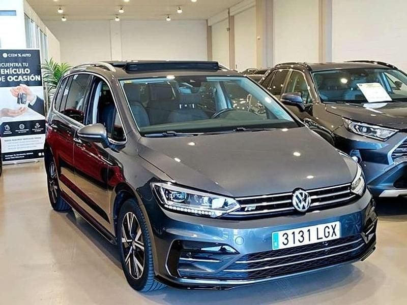 Usado VW Touran Sport 150 CV (110 kW) 2020 Gris Monovolumen